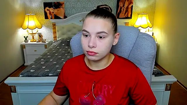 Snapshot of OmniaSher chatting on October 11, 2025, 9:08 am OmniaSher online show from October 11, 2025, 9:08 am