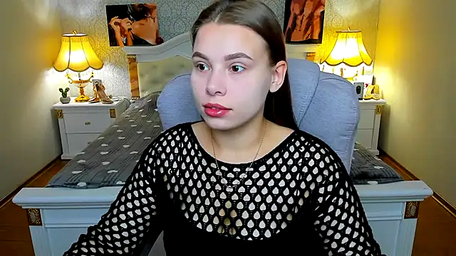 Snapshot of OmniaSher chatting on October 12, 2025, 9:19 am OmniaSher online show from October 12, 2025, 9:19 am