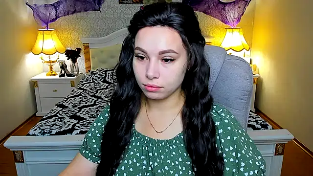 Snapshot of OmniaSher chatting on October 24, 2025, 9:17 am OmniaSher online show from October 24, 2025, 9:17 am