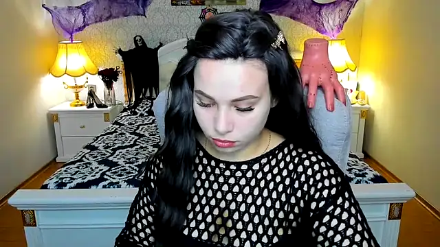 Snapshot of OmniaSher chatting on November 3, 2025, 9:54 am OmniaSher online show from November 3, 2025, 9:54 am