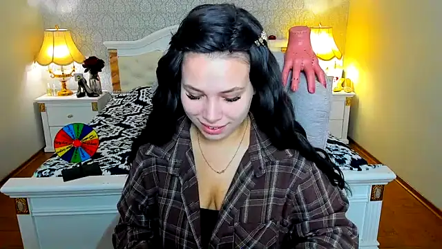 Snapshot of OmniaSher chatting on November 23, 2025, 10:15 am OmniaSher online show from November 23, 2025, 10:15 am