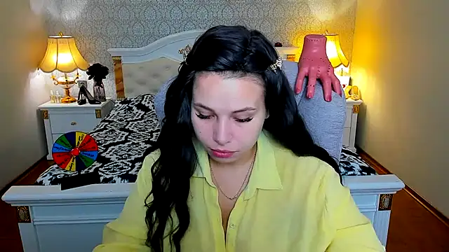 Snapshot of OmniaSher chatting on November 25, 2025, 10:26 am OmniaSher online show from November 25, 2025, 10:26 am