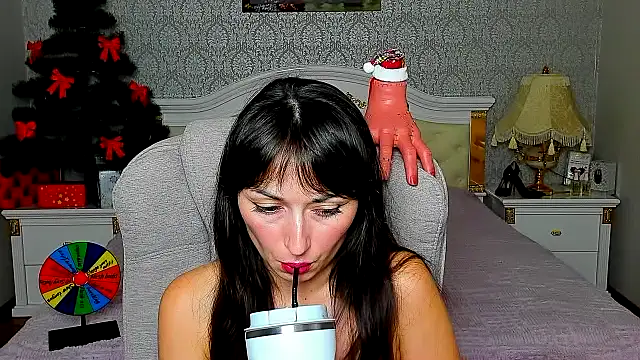 Snapshot of OmniaSher chatting on December 18, 2025, 10:21 am OmniaSher online show from December 18, 2025, 10:21 am