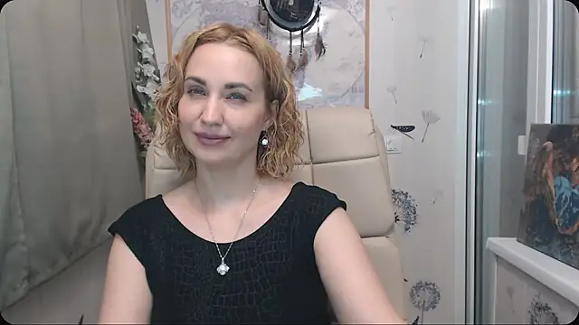 Snapshot of KatrinAlluring chatting on November 14, 2025, 4:33 am KatrinAlluring online show from November 14, 2025, 4:33 am