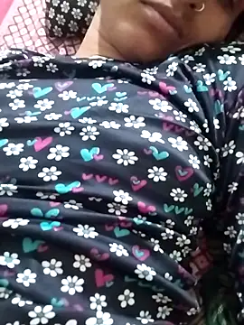 Snapshot of KIRTI12_HOT chatting on September 25, 2025, 3:49 pm KIRTI12 HOT online show from September 25, 2025, 3:49 pm