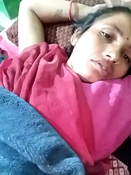 KIRTI12 HOT online show from October 28, 2025, 8:11 pm