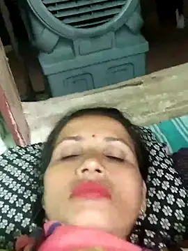 KIRTI12 HOT online show from July 2, 2026, 4:02 pm