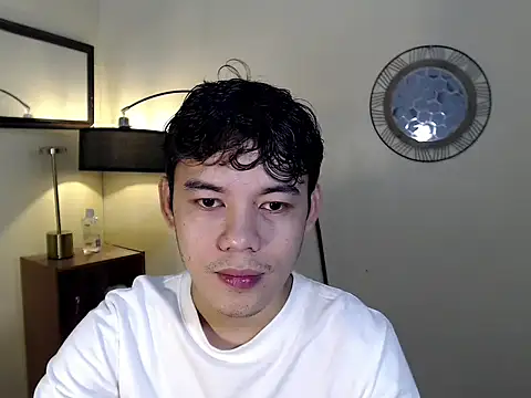 Snapshot of keirflorianxx chatting on September 17, 2025, 11:23 am keirflorianxx online show from September 17, 2025, 11:23 am