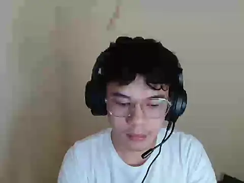 Snapshot of keirflorianxx chatting on September 18, 2025, 2:30 pm keirflorianxx online show from September 18, 2025, 2:30 pm