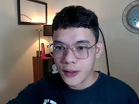 Snapshot of keirflorianxx chatting on September 30, 2025, 7:30 pm keirflorianxx online show from September 30, 2025, 7:30 pm