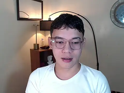 Snapshot of keirflorianxx chatting on October 1, 2025, 11:22 pm keirflorianxx online show from October 1, 2025, 11:22 pm