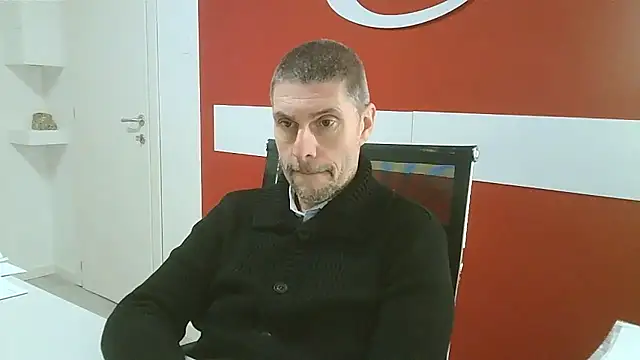 Snapshot of max79ve31 chatting on January 8, 2026, 12:29 pm max79ve31 online show from January 8, 2026, 12:29 pm