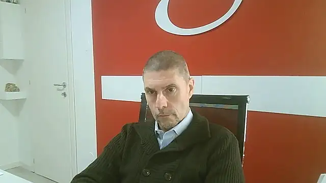 Snapshot of max79ve31 chatting on January 13, 2026, 1:49 pm max79ve31 online show from January 13, 2026, 1:49 pm