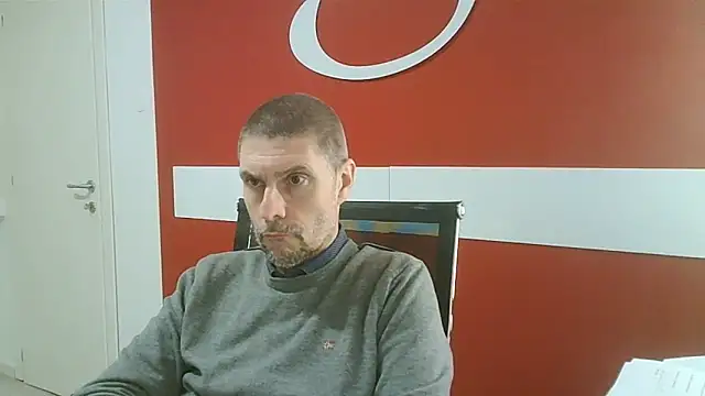 Snapshot of max79ve31 chatting on March 4, 2026, 12:55 pm max79ve31 online show from March 4, 2026, 12:55 pm