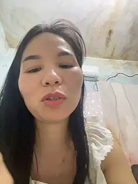 xiaonan- online show from November 7, 2025, 2:28 pm