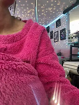 Snapshot of icy_pisces chatting on December 14, 2025, 7:47 am icy pisces online show from December 14, 2025, 7:47 am