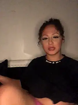 Snapshot of Welsh_Maya19X chatting on September 23, 2025, 11:19 pm Welsh Maya19X online show from September 23, 2025, 11:19 pm