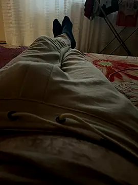 Snapshot of Klark_ chatting on October 27, 2025, 11:14 am Klark online show from October 27, 2025, 11:14 am