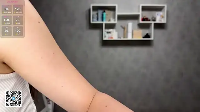 RinaMirinda online show from December 14, 2025, 11:15 am