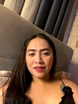 yourdevilsweettsx online show from November 3, 2025, 10:27 am