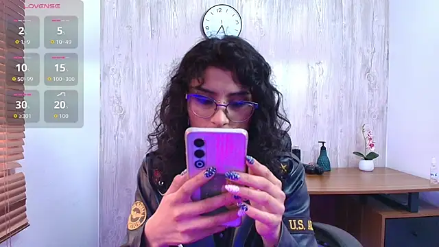 Snapshot of LilyRouset chatting on September 20, 2025, 12:28 pm LilyRouset online show from September 20, 2025, 12:28 pm