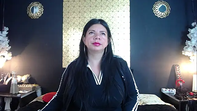 Snapshot of kinky_momm chatting on May 12, 2026, 1:52 pm kinky momm online show from May 12, 2026, 1:52 pm