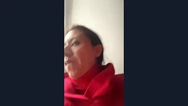 Snapshot of Biancamirage3 chatting on December 5, 2025, 8:05 pm Biancamirage3 online show from December 5, 2025, 8:05 pm