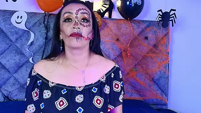 Shantey Laurent online show from November 1, 2025, 3:03 pm