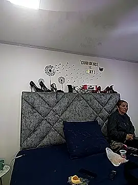 Shantey Laurent online show from April 7, 2026, 3:12 pm