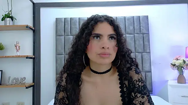 Snapshot of Skyler_Fox_ chatting on May 2, 2026, 8:14 pm Skyler Fox online show from May 2, 2026, 8:14 pm