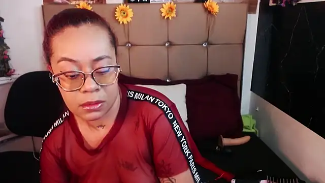 MIA  SPENCER online show from February 6, 2026, 6:11 pm