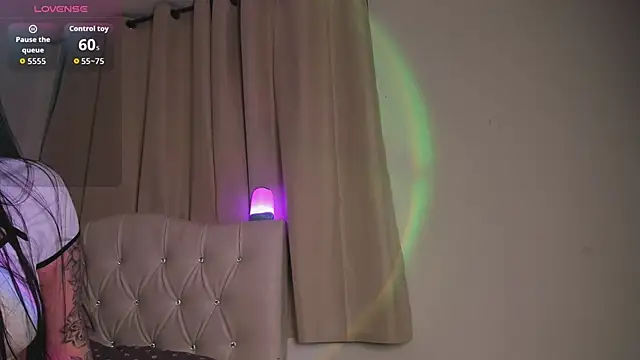 Mia sky 1 online show from September 15, 2025, 10:10 pm