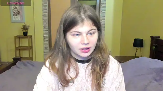 Lilly Jess online show from November 4, 2025, 7:35 pm