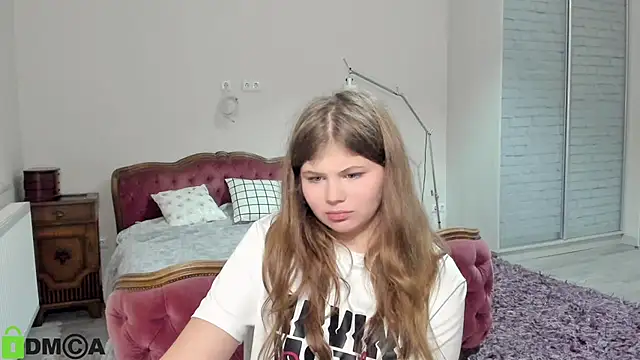 Lilly Jess online show from November 25, 2025, 9:04 pm