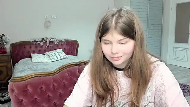 Lilly Jess online show from December 19, 2025, 11:34 pm