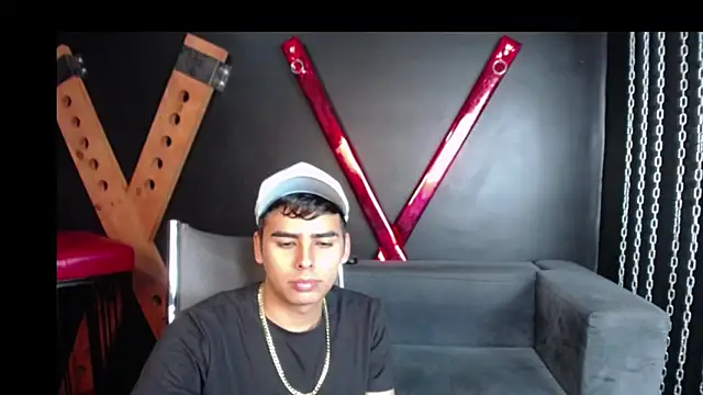 Snapshot of Matthewlodge chatting on October 25, 2025, 12:45 pm Matthewlodge online show from October 25, 2025, 12:45 pm