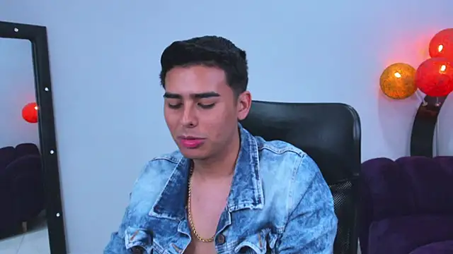 Snapshot of Matthewlodge chatting on November 11, 2025, 3:01 pm Matthewlodge online show from November 11, 2025, 3:01 pm