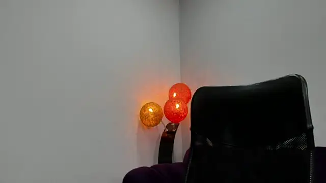 Snapshot of Matthewlodge chatting on November 15, 2025, 3:48 am Matthewlodge online show from November 15, 2025, 3:48 am