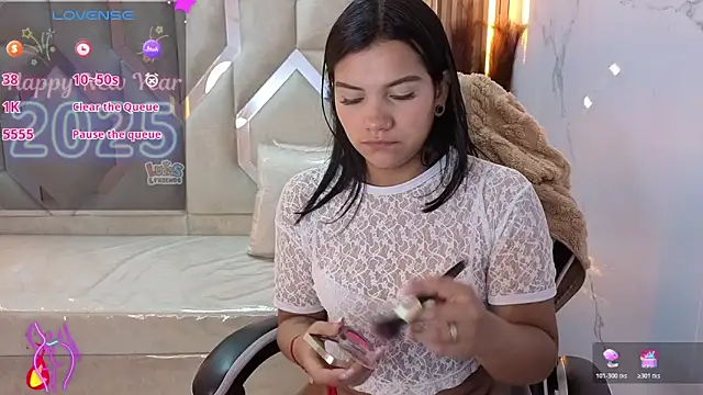 Snapshot of antonela_tp chatting on November 18, 2025, 12:53 pm antonela tp online show from November 18, 2025, 12:53 pm