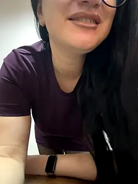 Snapshot of Molly-molly- chatting on October 29, 2025, 5:31 am Molly-molly- online show from October 29, 2025, 5:31 am