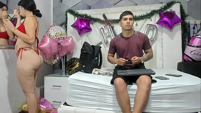 Snapshot of Sarahwalkerr chatting on December 5, 2025, 8:27 pm Sarahwalkerr online show from December 5, 2025, 8:27 pm