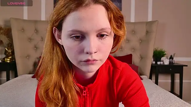 Snapshot of AlisHanson chatting on December 5, 2025, 4:03 pm AlisHanson online show from December 5, 2025, 4:03 pm