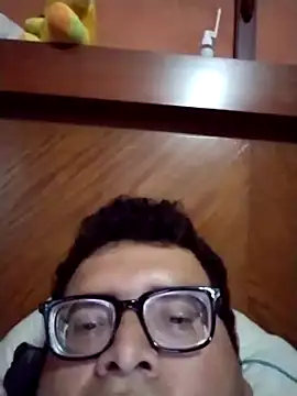 Santiagoqro85 online show from October 23, 2025, 1:32 pm