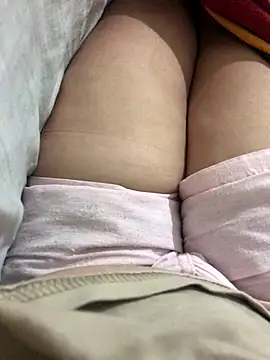 Snapshot of luzmelzinha chatting on September 30, 2025, 11:26 am luzmelzinha online show from September 30, 2025, 11:26 am