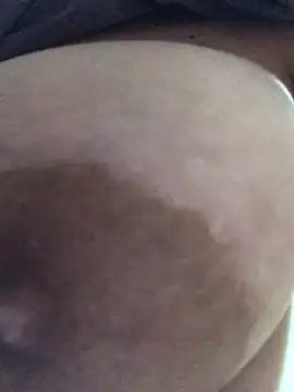 luzmelzinha online show from March 28, 2026, 12:54 am