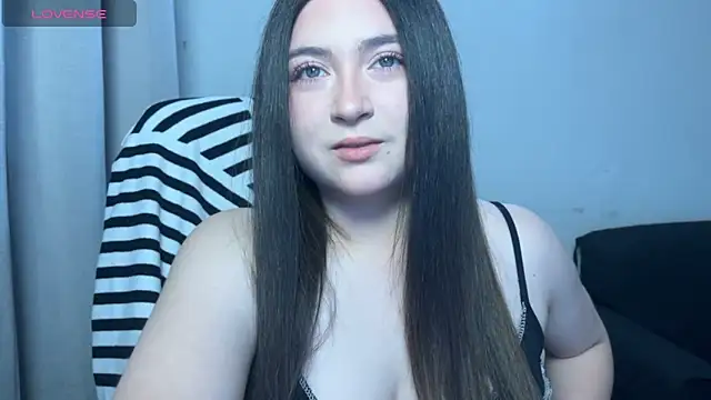 valentinauwu online show from December 1, 2025, 12:59 am