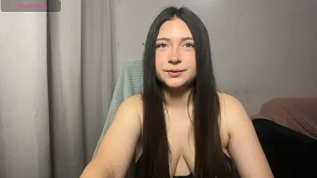 Snapshot of valentinauwu chatting on January 9, 2026, 1:19 am valentinauwu online show from January 9, 2026, 1:19 am
