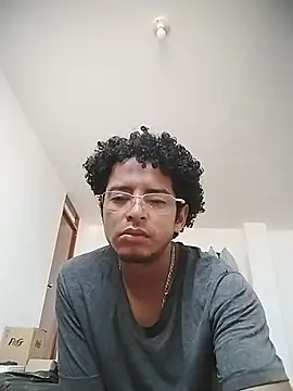 Snapshot of ThiagoFernandezChancay25 chatting on February 28, 2026, 1:56 pm ThiagoFernandezChancay25 online show from February 28, 2026, 1:56 pm