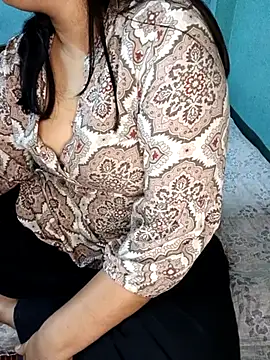 BAISHAKHI32456 online show from September 26, 2025, 4:33 pm