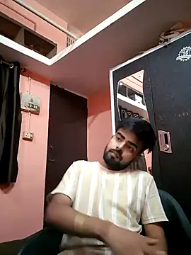 Snapshot of soniriyaa010101 chatting on April 6, 2026, 6:03 am soniriyaa010101 online show from April 6, 2026, 6:03 am